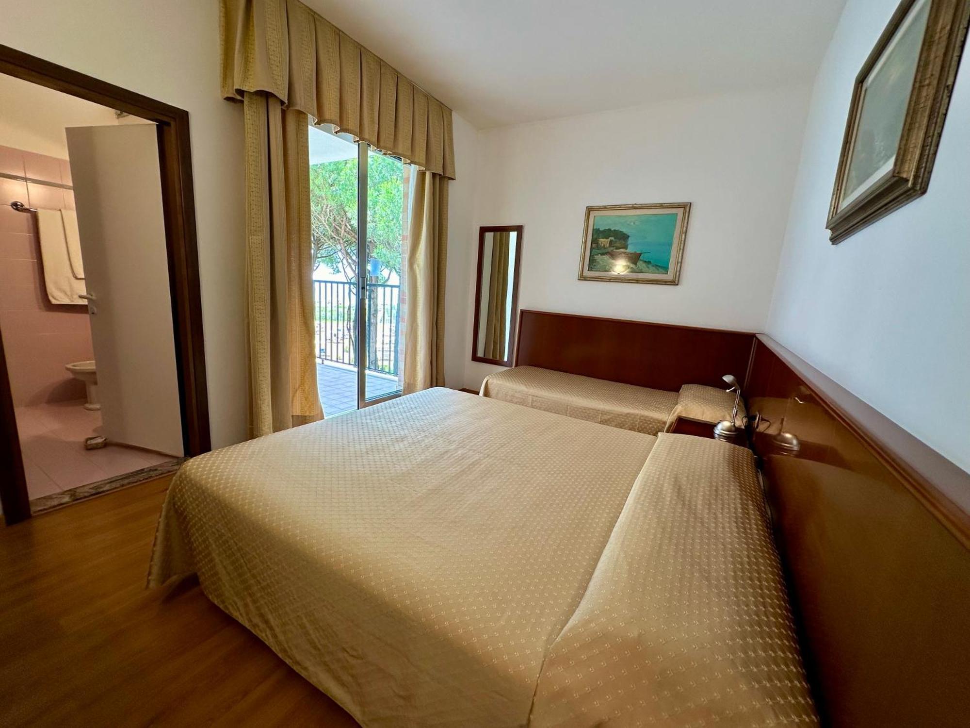 Hotel Beau Rivage Pineta Τζεσόλο Λίντο Εξωτερικό φωτογραφία