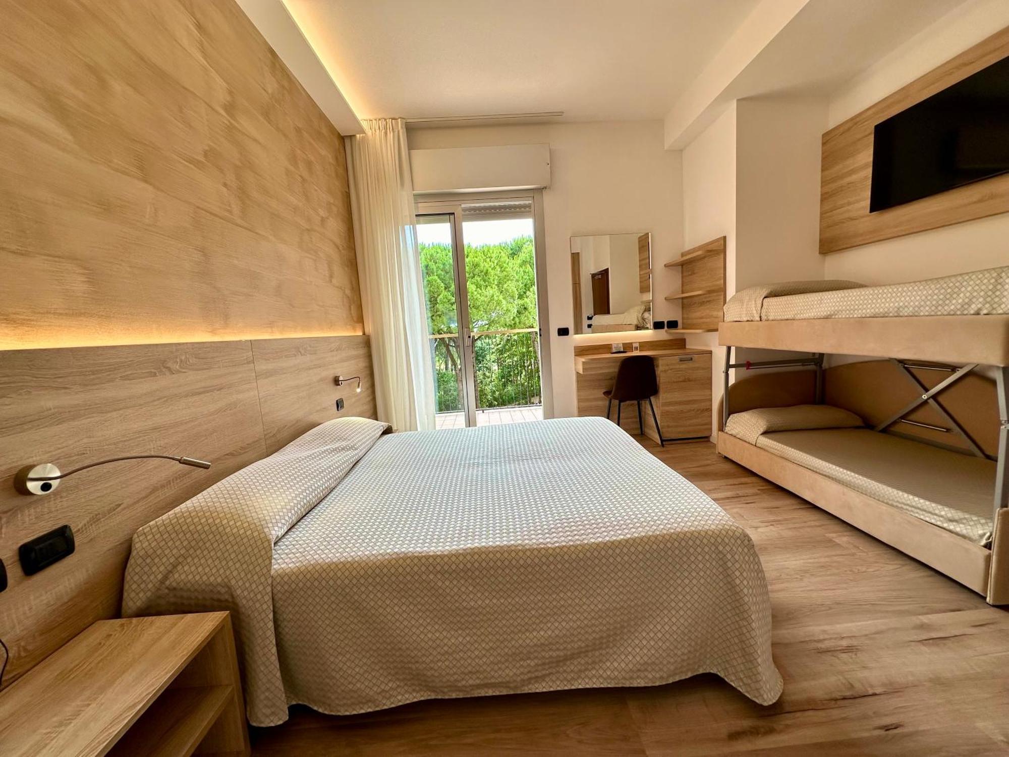 Hotel Beau Rivage Pineta Τζεσόλο Λίντο Εξωτερικό φωτογραφία