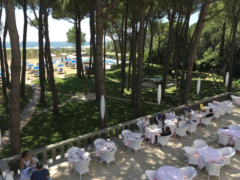 Hotel Beau Rivage Pineta Τζεσόλο Λίντο Εξωτερικό φωτογραφία